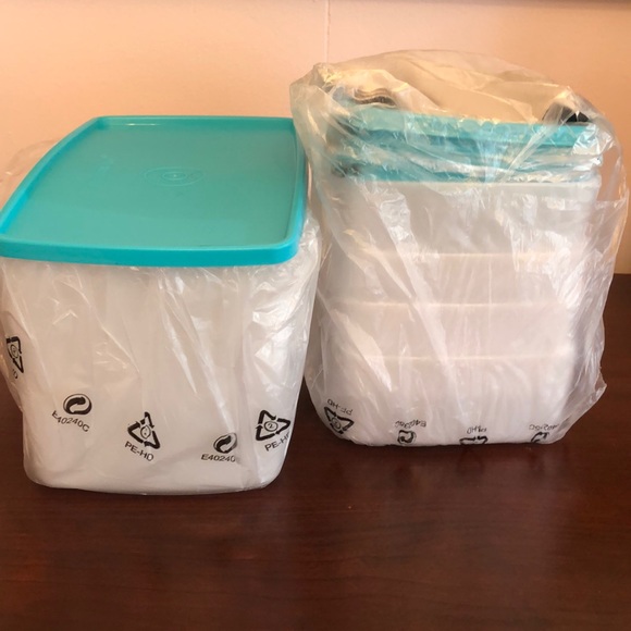 Tupperware Freeze-it Containers Set of 5 - NWT